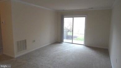 18336 Streamside Dr unit 102, Gaithersburg, MD 20879 - photo 3