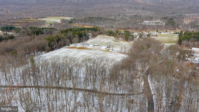 475 Lesentier Ln, Harrisburg, PA 17112 - photo 3