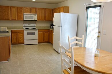 Dining to Kitchen