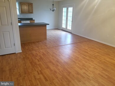 243 Broad Ave, Winchester, VA 22602 - photo 6