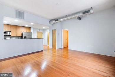 1100 00 S Broad St unit 200A, Philadelphia, PA 19146 - photo 3