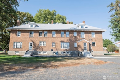 202 W 1st St, Prescott, WA 99348 - photo 6