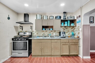 7672 Garden Place, El Paso, TX 79915 - photo 5