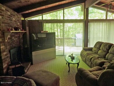 800 Chestnut Ct, Hawley, PA 18428 - photo 5