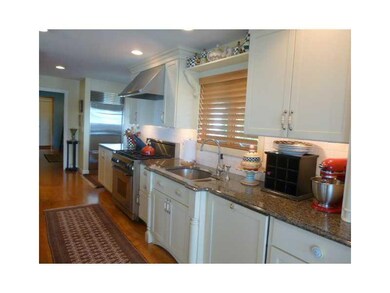 206 Riverside Dr, Riverside, RI 02915 - photo 4