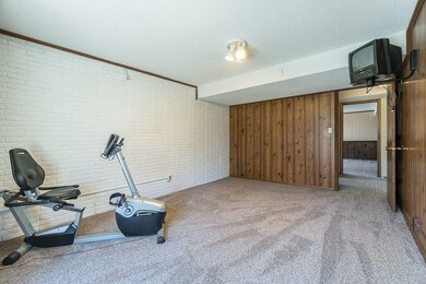 2511 White Eagle Trail SE, Cedar Rapids, IA 52403 - photo 3