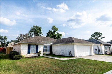 404 Cavaness Dr, Houma, LA 70364 - photo 2