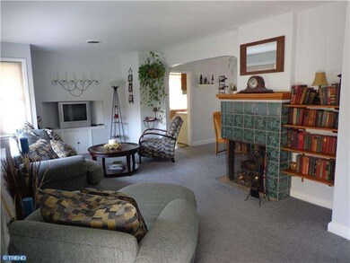 319 Heston Ave, Norristown, PA 19403 - photo 3