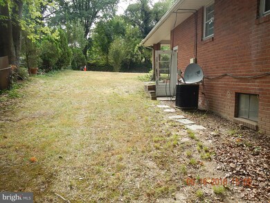 9223 Willow Ln, Adelphi, MD 20783 - photo 3