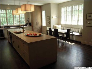 Breakfast Nook with Banquette