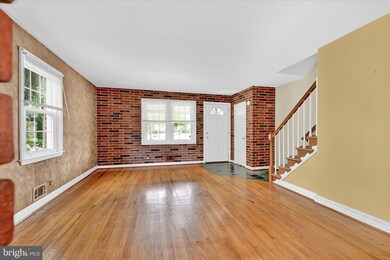 44 Wilfred Ct, Towson, MD 21204 - photo 3