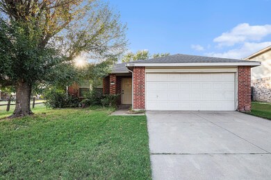 8308 Seven Oaks Ln, Denton, TX 76210 - photo 3