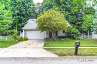 8683 Woodhaven-2