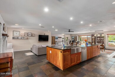 1928 E Woodman Dr, Tempe, AZ 85283 - photo 2