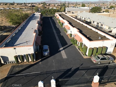 16440 Sequoia St, Hesperia, CA 92345 - photo 3