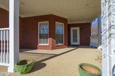 9005 Hiview Ln, Louisville, KY 40272 - photo 5