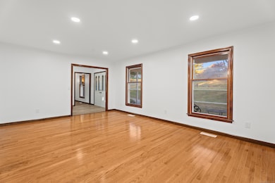 132 Linsley Lake Rd, North Branford, CT 06471 - photo 6