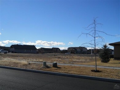 961 NW 13th St, Redmond, OR 97756 - photo 4