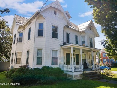 2-web-or-mls-450WMainSt_02