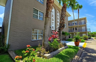 200 W Sunny Isle St, South Padre Island, TX 78597 - photo 2