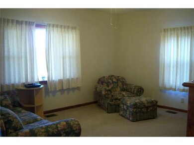 671 E Wheeling St, Lancaster, OH 43130 - photo 3