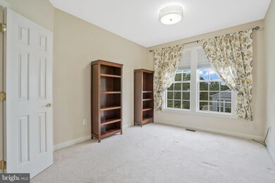 16700 Anchor Bend Cir, Woodbridge, VA 22191 - photo 5