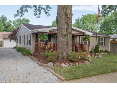 734 Alameda Ave, Sheffield Lake, OH 44054 - photo 3