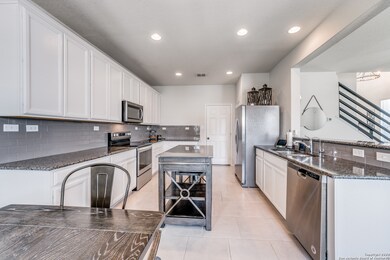 12010 Canyon Rock Ln, San Antonio, TX 78254 - photo 5