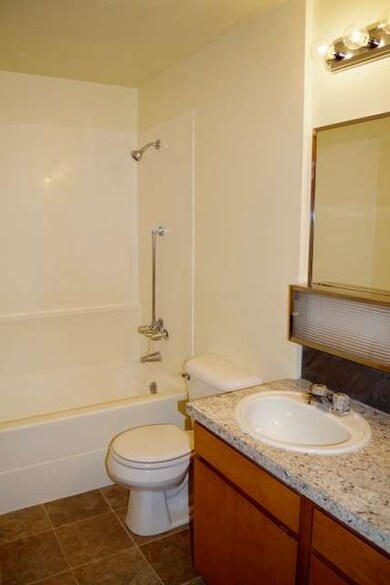 811 E Florida Ave, Nampa, ID 83686 - photo 6