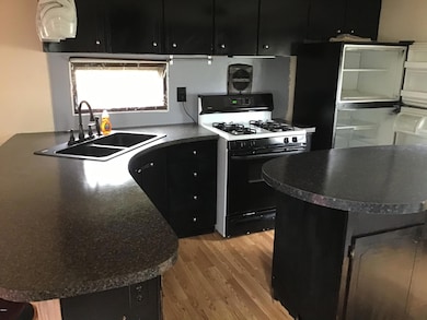 830 SE Port Ave, Lincoln City, OR 97367 - photo 7