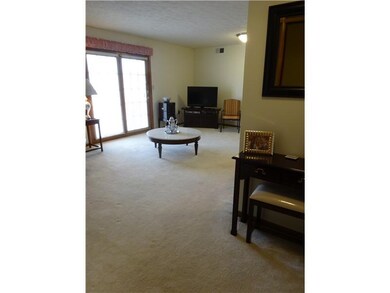 Entry/Foyer.
