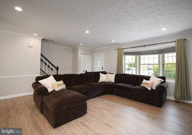 27 Carriage Walk Ct, Parkville, MD 21234 - photo 7