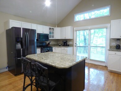 105 Holly Ct, Daniels, WV 25832 - photo 5