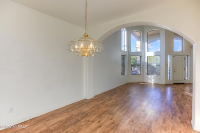 9 Dining Room photo b