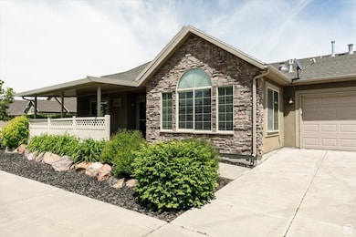 242 E 2230 N unit A, North Logan, UT 84341 - photo 2