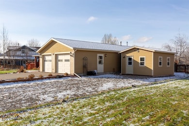 321 E Tobiano Trail, Belgrade, MT 59714 - photo 2