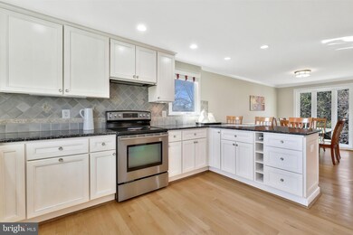 12538 Pinecrest Rd, Herndon, VA 20171 - photo 5