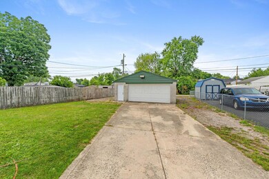 1637 Rosemont Ave (Exterior)-7