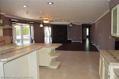 Kitchen/Eating/Family Room