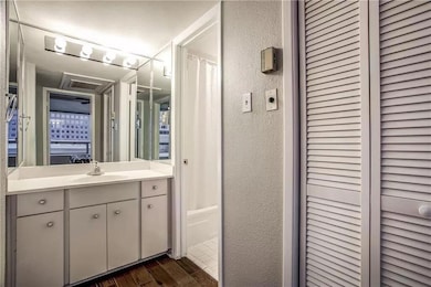 Penthouse Condominiums unit 702, Austin, TX 78701 - photo 7