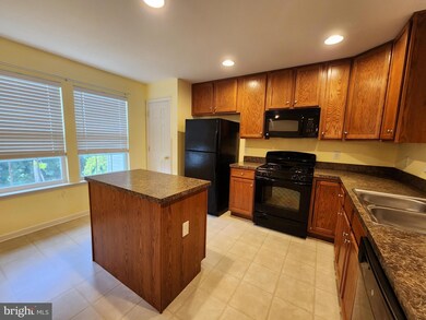 317 Scarboro Dr, Bunker Hill, WV 25413 - photo 2