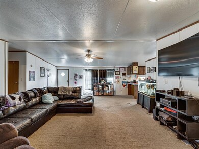 3200 Rolling Oaks Dr, Cleburne, TX 76031 - photo 4