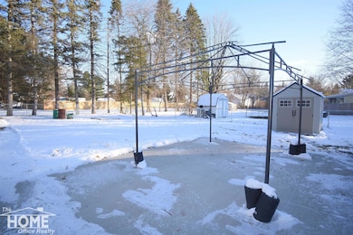 724 N Dewey St, Owosso, MI 48867 - photo 6