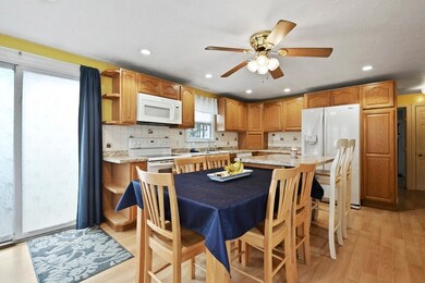 9 Benham St, Worcester, MA 01604 - photo 6