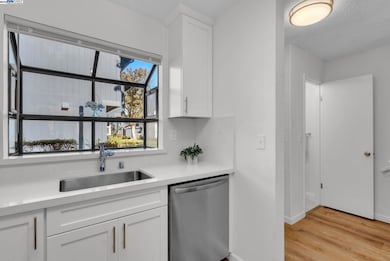 6189 Thornton Ave unit C, Newark, CA 94560 - photo 4