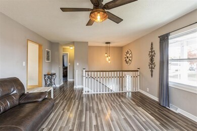 4225 Pineview Dr NE, Cedar Rapids, IA 52402 - photo 6