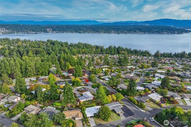 17127 NE 8th Place, Bellevue, WA 98008 - photo 2