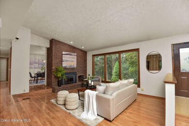 29-web-or-mls-Living-Room-1