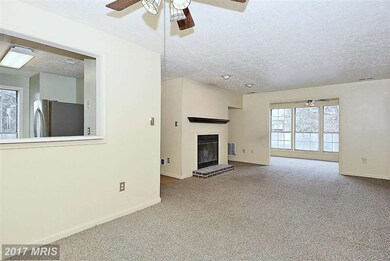 10046 Oakton Terrace Rd, Oakton, VA 22124 - photo 4