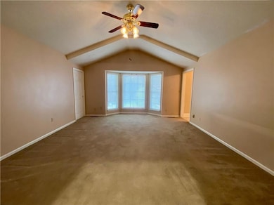 517 Kindred Dr, Smithville, MO 64089 - photo 7